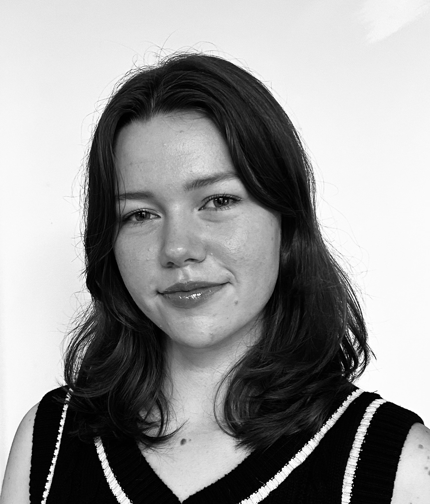 Scarlett Hoad Head Shot